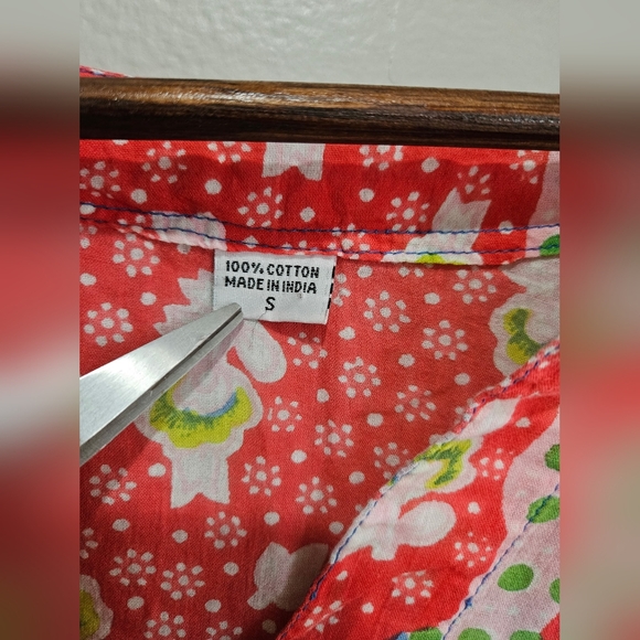 Colorful Women's Top - Picture 4 of 4